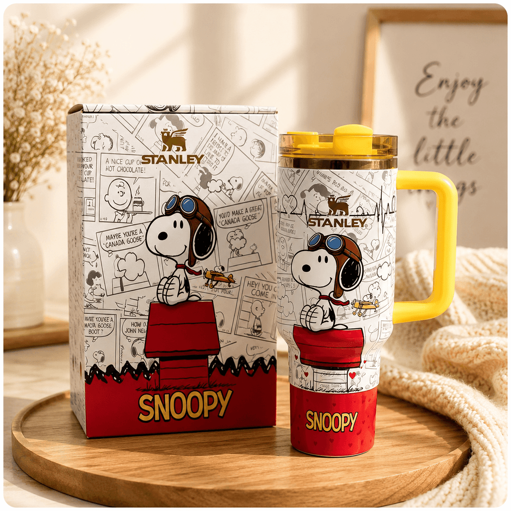 Stanley Snoopy Aviator Tumbler – comic-print 40oz with yellow handle