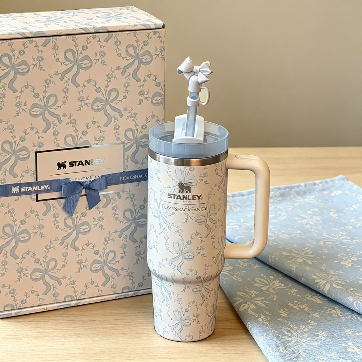 Ribbon Bloom Tumbler – sky blue design